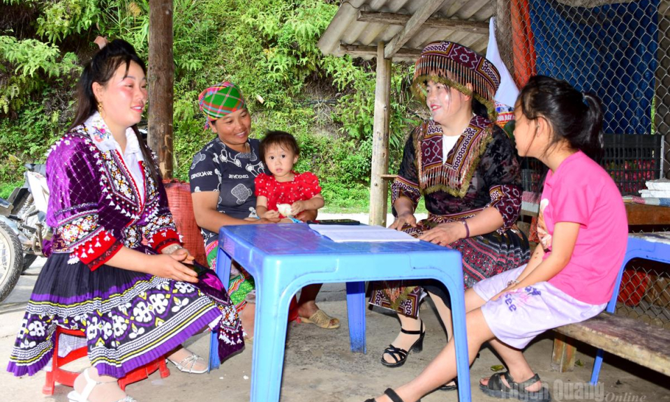 Sức bật ở Bản Ph&ugrave;ng