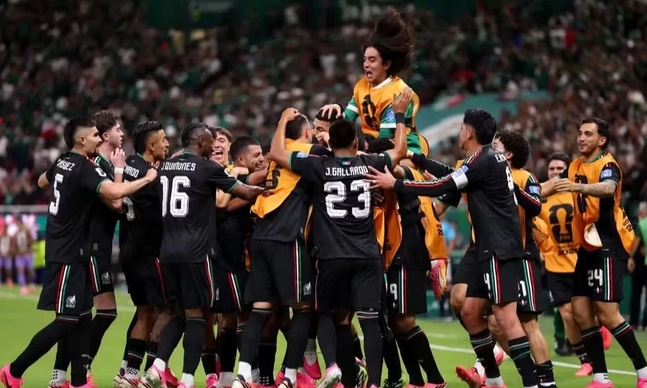 Thắng H&agrave;n Quốc, Mexico gi&agrave;nh v&eacute; đầu ti&ecirc;n v&agrave;o v&ograve;ng knock-out