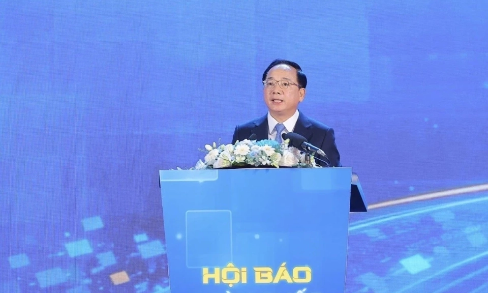 Ph&aacute;t biểu của đồng ch&iacute; Trịnh Văn Quyết,&nbsp;Ủy vi&ecirc;n Bộ Ch&iacute;nh trị, B&iacute; thư Trung ương Đảng, Trưởng ban Tuy&ecirc;n gi&aacute;o v&agrave; D&acirc;n vận Trung ương tại Lễ Khai mạc Hội B&aacute;o to&agrave;n quốc năm 2026