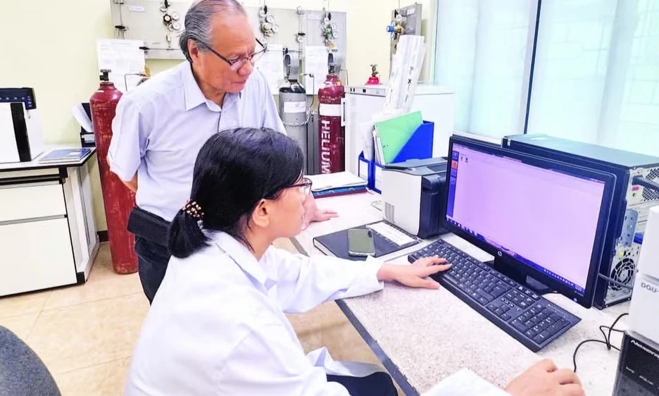 X&acirc;y dựng nguồn nh&acirc;n lực cho nghi&ecirc;n cứu cơ bản