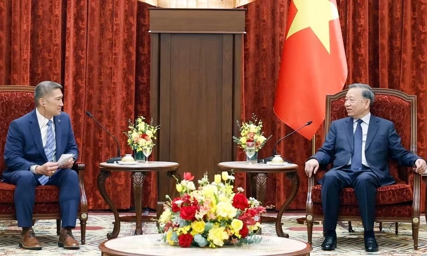 Tổng B&iacute; thư, Chủ tịch nước T&ocirc; L&acirc;m tiếp Quyền Bộ trưởng Hải qu&acirc;n Hoa Kỳ H&ugrave;ng Cao