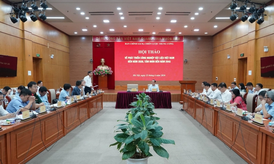 Ph&aacute;t triển c&ocirc;ng nghiệp vật liệu gắn với mục ti&ecirc;u tự chủ c&ocirc;ng nghệ