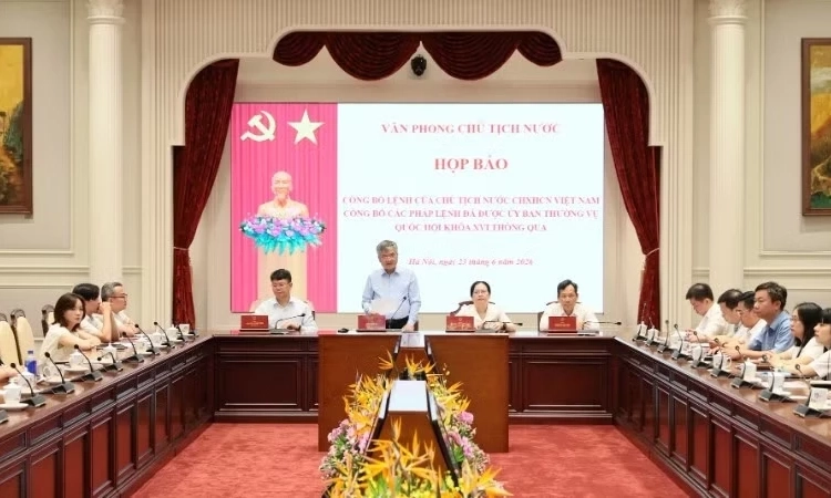 C&ocirc;ng bố Lệnh của Chủ tịch nước về hai ph&aacute;p lệnh