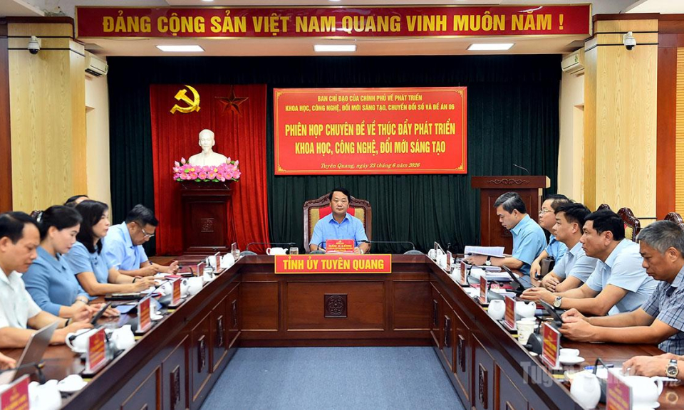 Ph&aacute;t triển khoa học c&ocirc;ng nghệ phải xuất ph&aacute;t từ thực tiễn v&agrave; lợi thế của từng địa phương