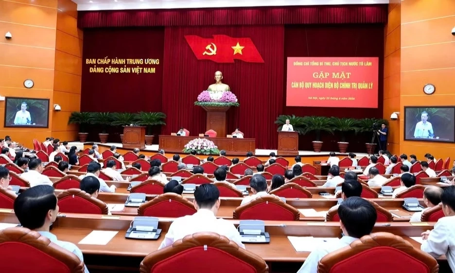 Nh&igrave;n thẳng v&agrave;o thực tiễn để đổi mới mạnh mẽ c&ocirc;ng t&aacute;c quy hoạch, sử dụng c&aacute;n bộ