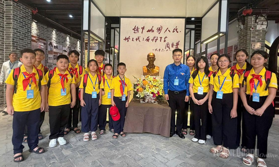 Thiếu nhi Tuy&ecirc;n Quang l&agrave;m theo lời B&aacute;c