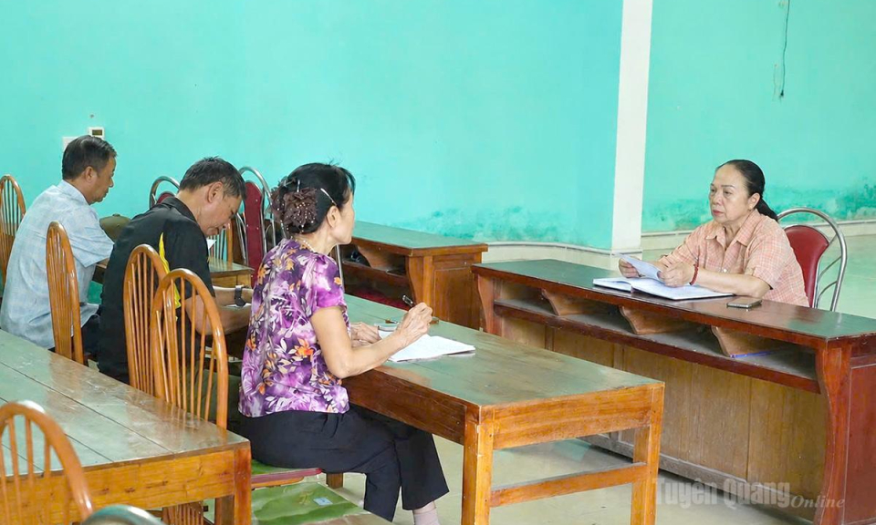 Lắng nghe Nh&acirc;n d&acirc;n