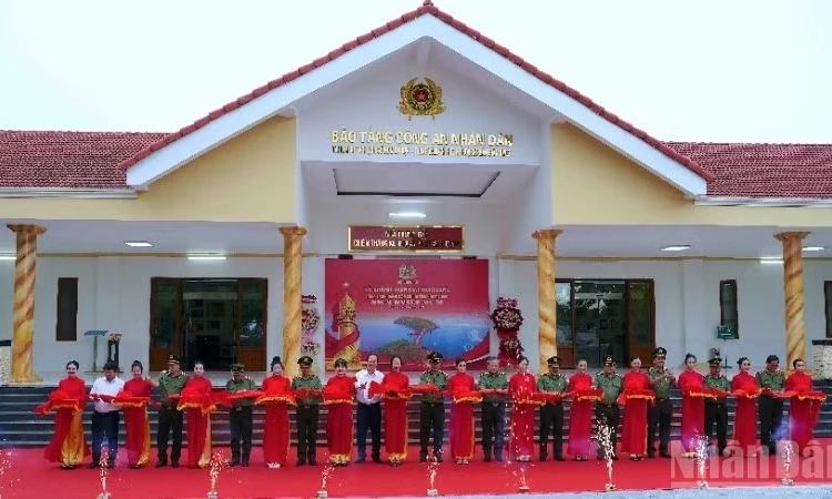 C&agrave; Mau tiếp nhận 500 căn nh&agrave;, ho&agrave;n th&agrave;nh n&acirc;ng cấp di t&iacute;ch quốc gia H&ograve;n Đ&aacute; Bạc