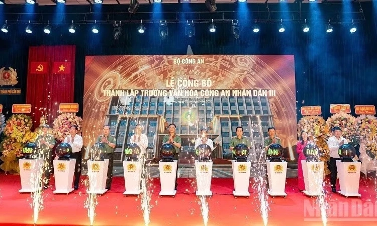 Kiến tạo, x&acirc;y dựng những c&ocirc;ng tr&igrave;nh lịch sử-nh&acirc;n văn nơi miền T&acirc;y Nam Bộ