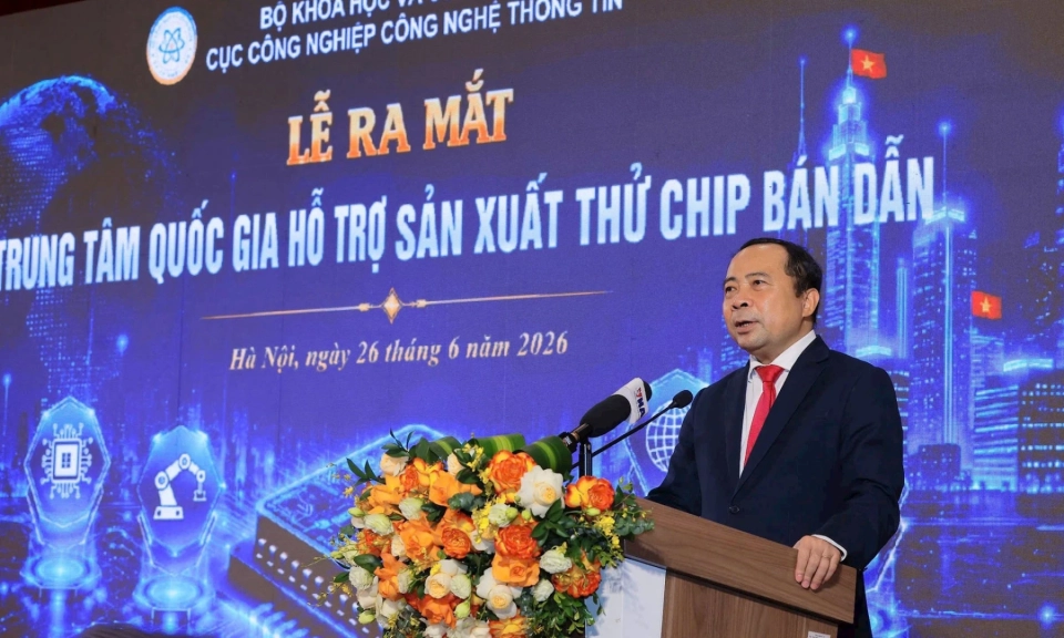 Việt Nam ra mắt Trung t&acirc;m quốc gia hỗ trợ sản xuất thử chip b&aacute;n dẫn