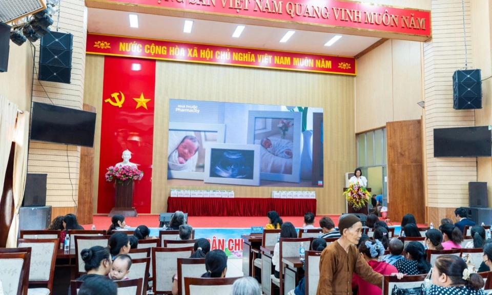 H&agrave;nh tr&igrave;nh nh&acirc;n &aacute;i v&igrave; sức khỏe b&agrave; mẹ v&agrave; trẻ em