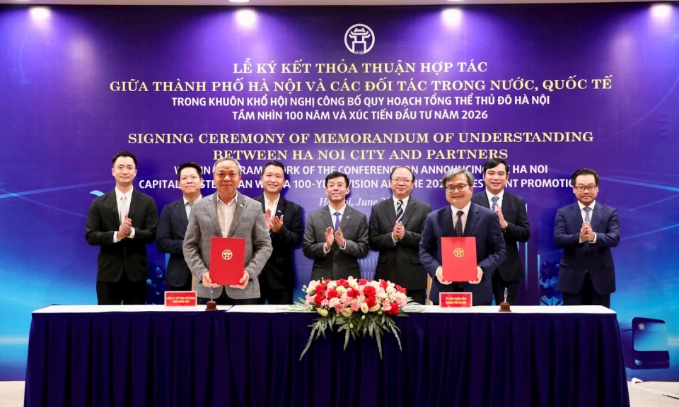 H&agrave; Nội v&agrave; CMC hợp t&aacute;c ph&aacute;t triển ch&iacute;nh quyền số, th&agrave;nh phố AI