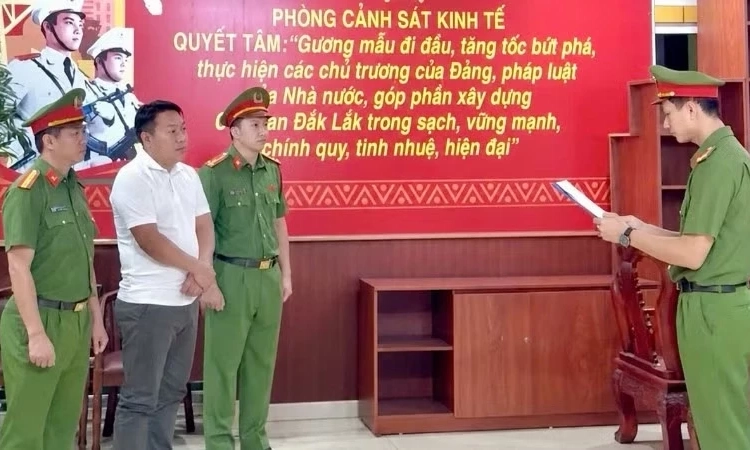Bắt tạm giam Gi&aacute;m đốc C&ocirc;ng ty Ngọc L&acirc;m Khang Group về h&agrave;nh vi lừa đảo chiếm đoạt t&agrave;i sản