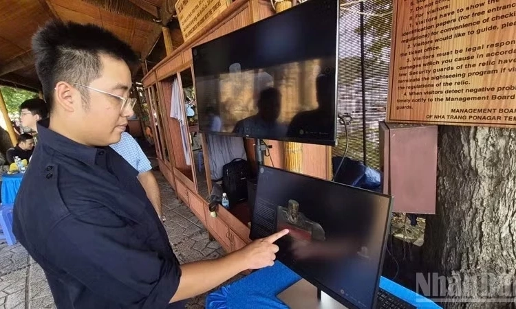 Kh&aacute;m ph&aacute; di sản văn h&oacute;a Chăm tr&ecirc;n kh&ocirc;ng gian số