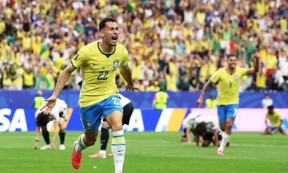 Brazil thắng nghẹt thở Nhật Bản, gi&agrave;nh v&eacute; v&agrave;o v&ograve;ng 1/8