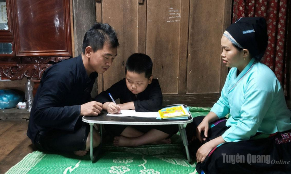 &ldquo;Nh&agrave; t&ocirc;i c&ugrave;ng l&agrave;m - Th&ocirc;n t&ocirc;i c&ugrave;ng thay đổi&rdquo;