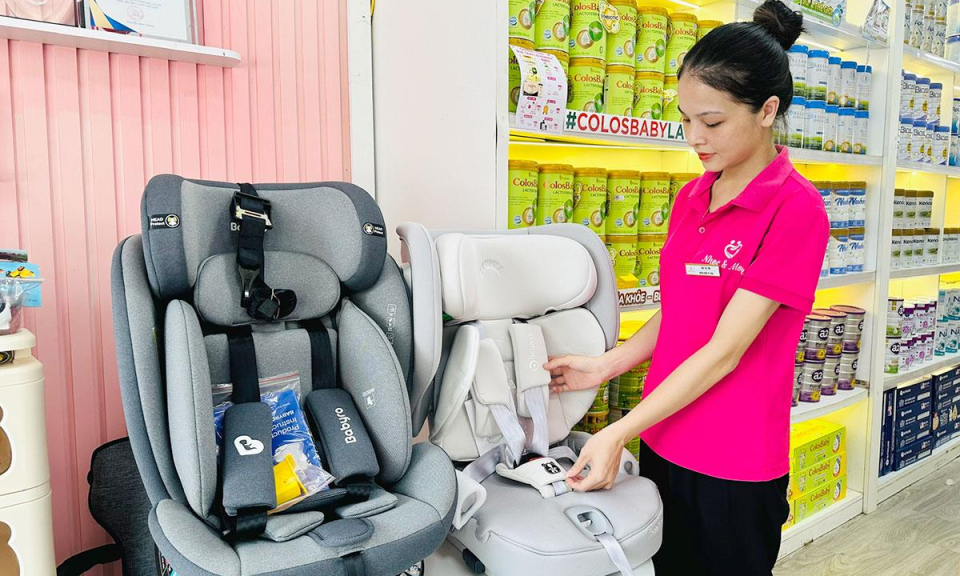 Băn khoăn quy chuẩn ghế trẻ em tr&ecirc;n &ocirc; t&ocirc; trước &ldquo;giờ G&rdquo;