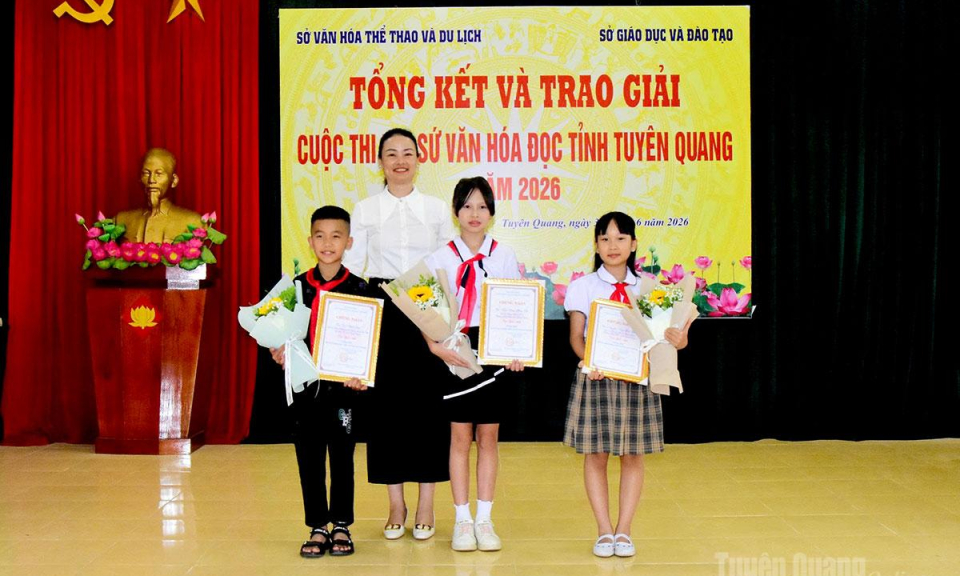 3 học sinh xuất sắc gi&agrave;nh giải Nhất cuộc thi Đại sứ Văn h&oacute;a đọc tỉnh Tuy&ecirc;n Quang năm 2026