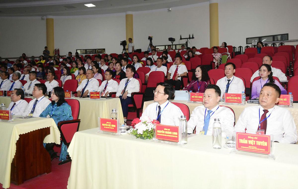 Đại biểu dự Đại hội.