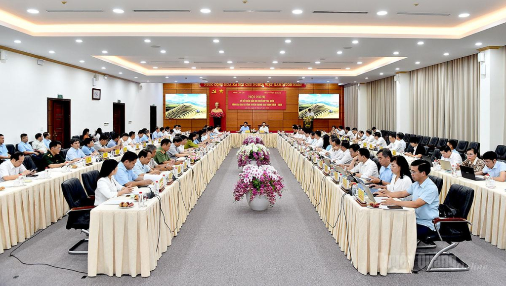 Quang cảnh hội nghị.