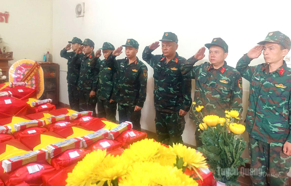 Các hài cốt các liệt sĩ sau khi được cất bốc được đưa về nhà quàn để chăm sóc, chờ tổ chức lễ viếng và an táng.
