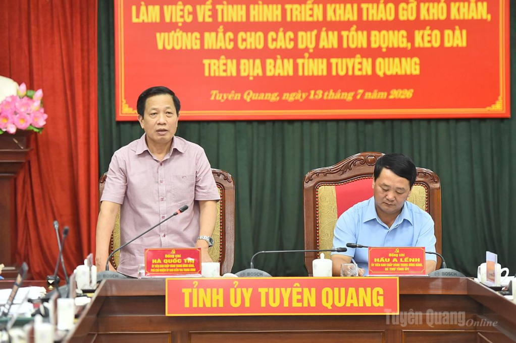 Đồng chí Hà Quốc Trị, Phó Chủ nhiệm Ủy ban Kiểm tra Trung ương phát biểu tại buổi làm việc.