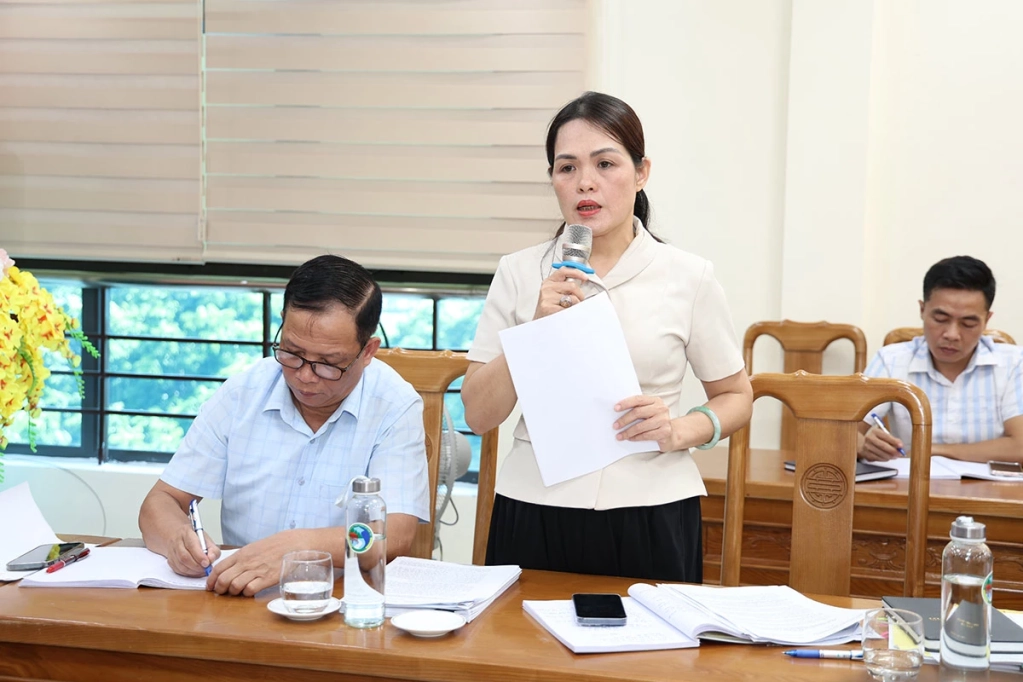 Lãnh đạo Sở Dân tộc và Tôn giáo phát biểu ý kiến.