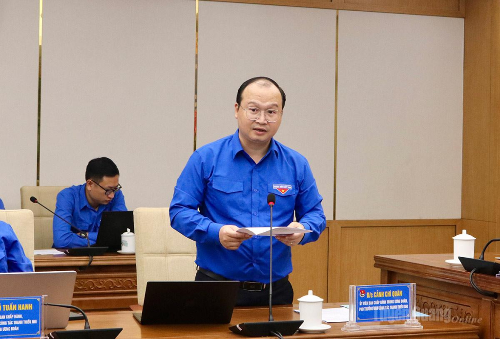 Đại diện Ban Công tác Thanh thiếu nhi Trung ương Đoàn phát biểu tại hội nghị.