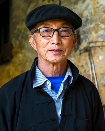 Nghệ nhân Mua Sè Sính, thôn Lao Xa, xã Sà Phìn 