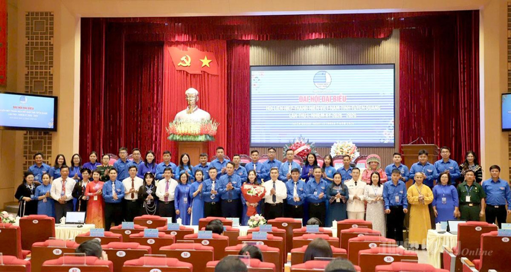 Ủy ban Hội Liên hiệp Thanh niên Việt Nam tỉnh Tuyên Quang khóa I ra mắt Đại hội.