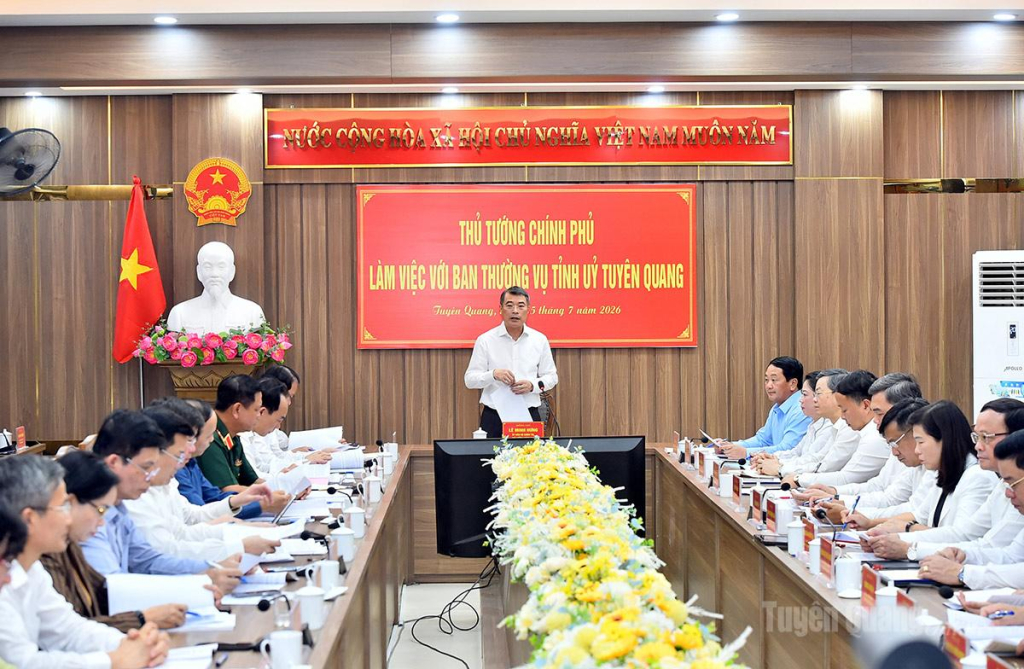 Thủ tướng Chính phủ Lê Minh Hưng chủ trì buổi làm việc.