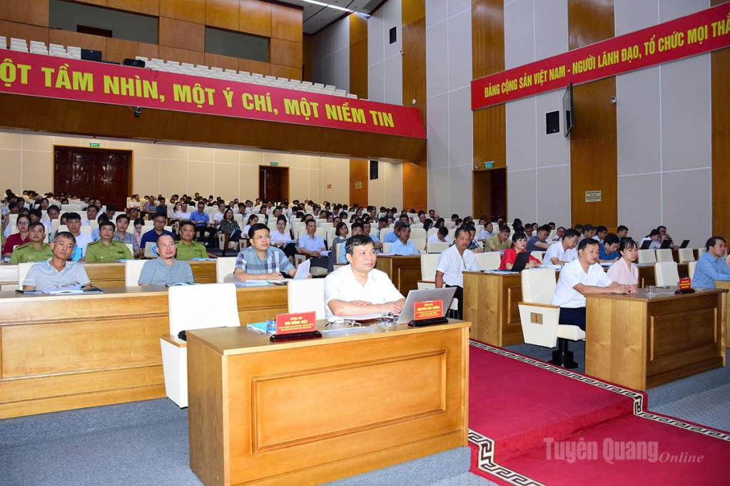 Quang cảnh hội nghị.
