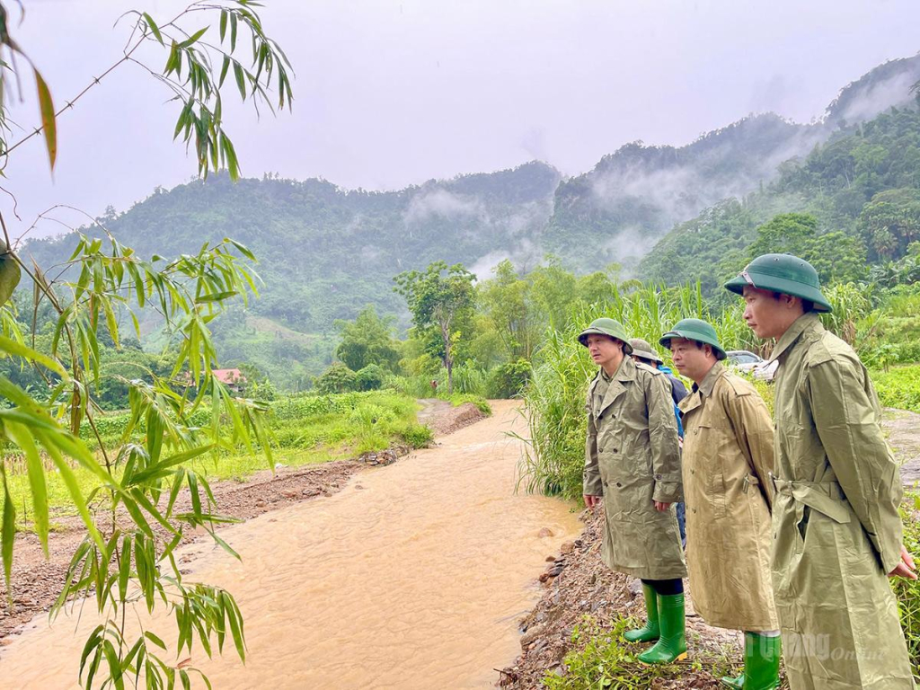 Mưa lớn trong nhiều giờ gây ảnh hưởng đến sản xuất nông nghiệp của người dân xã Kiên Đài.