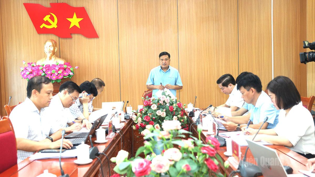 Phó Chủ tịch Thường trực HĐND tỉnh Hầu Minh Lợi kết luận tại buổi giám sát.