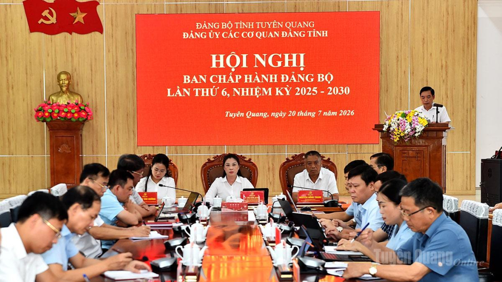 Các đại biểu dự hội nghị.