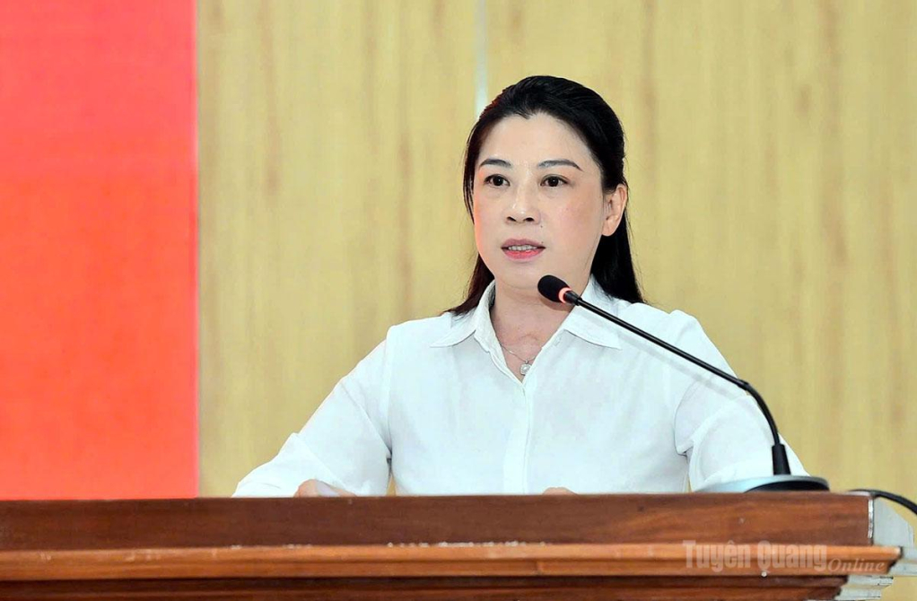 Đồng chí Phó Bí thư Thường trực Tỉnh ủy Lê Thị Kim Dung, Bí thư Đảng ủy các cơ quan Đảng tỉnh phát biểu kết luận hội nghị.