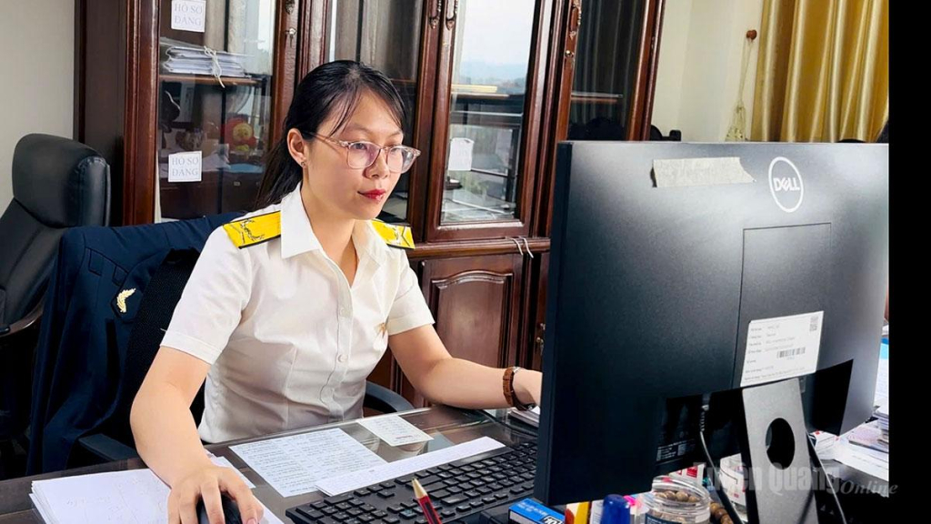 Ngành Thuế tỉnh Tuyên Quang tăng cường quản lý đối với hoạt động thương mại điện tử.