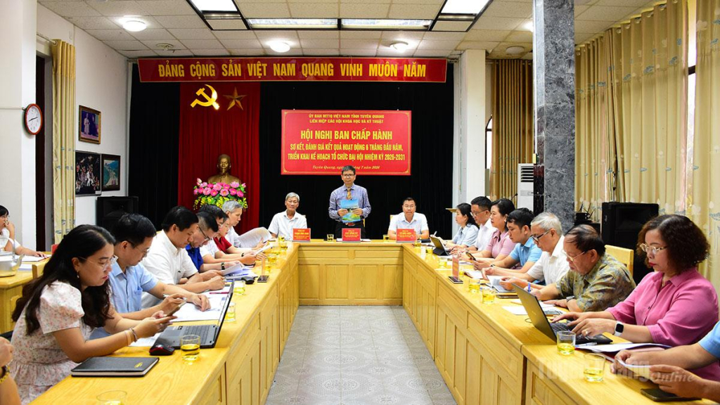 Quang cảnh hội nghị.