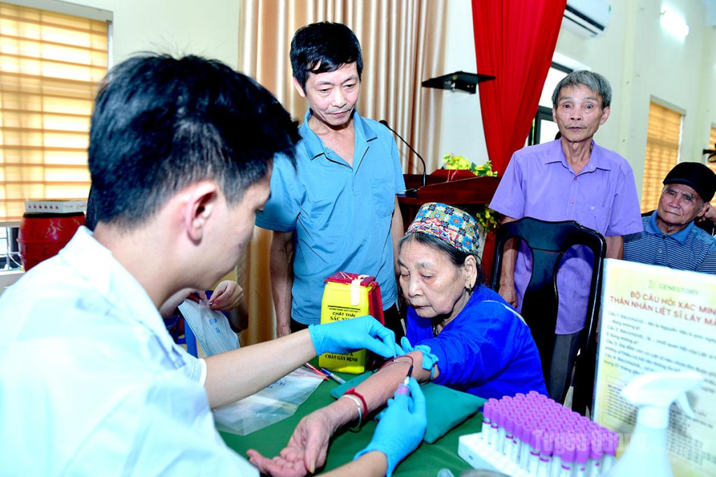 Mỗi mẫu sinh phẩm ADN của thân nhân liệt sĩ được thu nhận là thêm một cơ hội để xác định danh tính hài cốt liệt sĩ còn chưa rõ thông tin, giúp các Anh hùng liệt sĩ được trở về với tên tuổi, quê hương và gia đình.