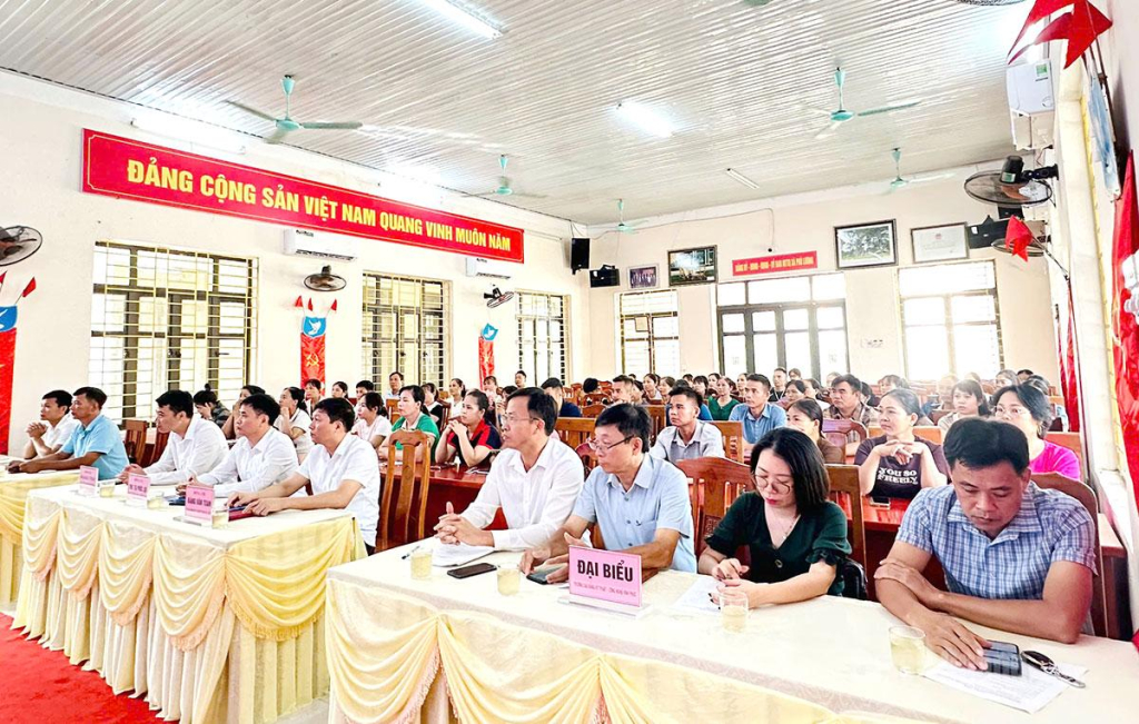 Đại biểu và học viên xã Phú Lương tham gia lớp đào tạo.
