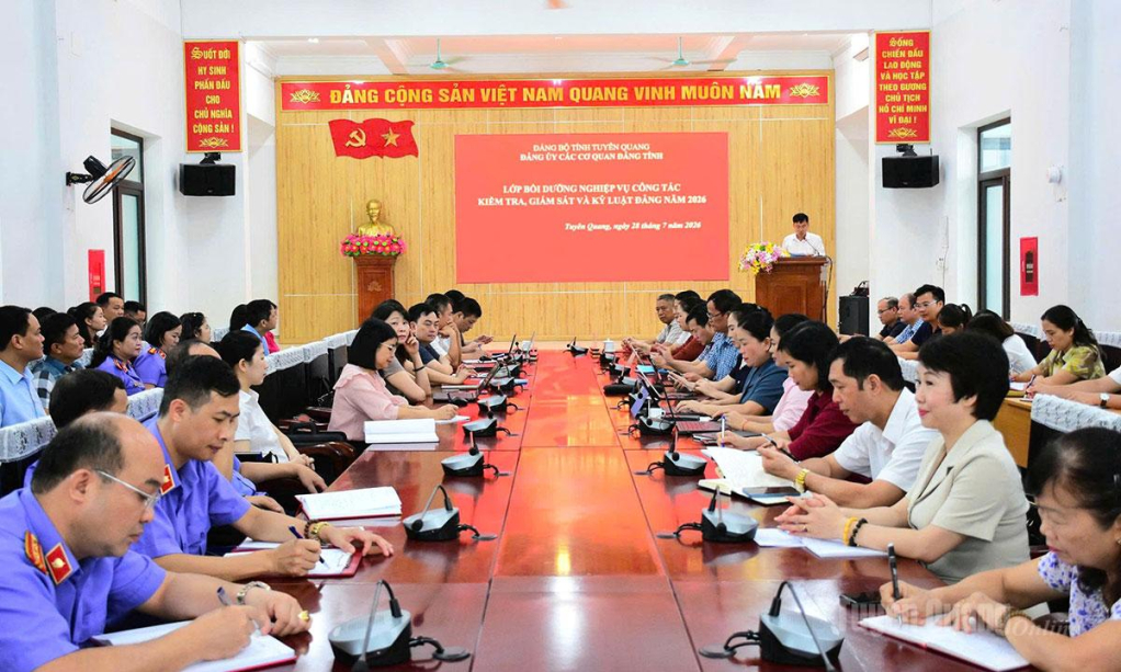 Quang cảnh hội nghị.