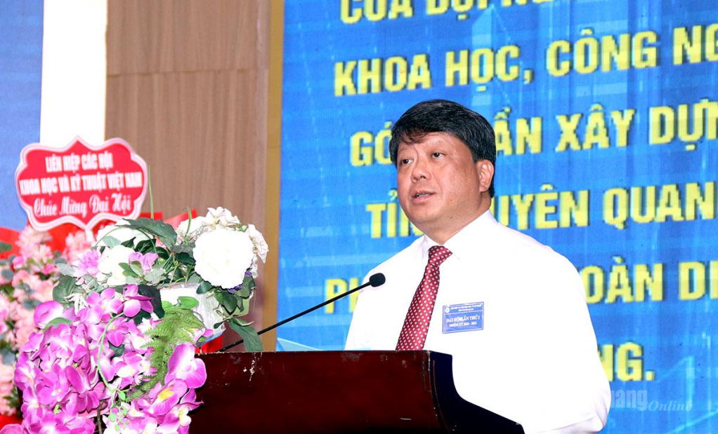 Đồng chí Hà Trung Kiên, Ủy viên Ban Thường vụ Tỉnh ủy, Phó Chủ tịch Thường trực Ủy ban MTTQ Việt Nam tỉnh phát biểu chỉ đạo tại Đại hội.