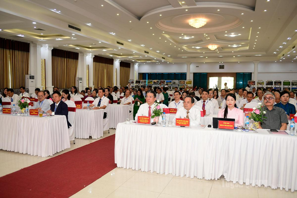 Đại biểu dự Đại hội.