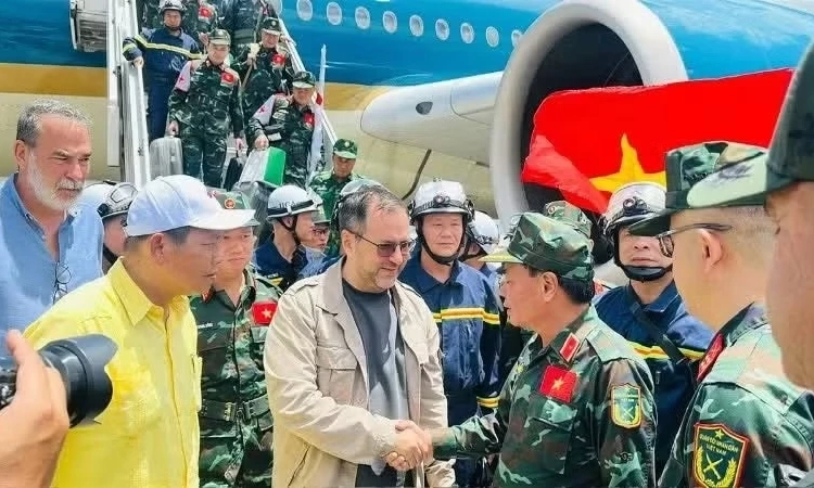 L&atilde;nh đạo Venezuela cảm ơn sự hỗ trợ v&agrave; t&igrave;nh đo&agrave;n kết của Việt Nam