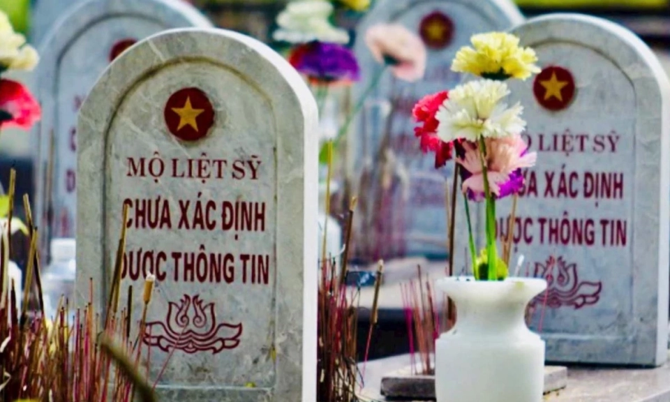 Gala ch&iacute;nh luận nghệ thuật "ADN - H&agrave;nh tr&igrave;nh nối lại mạch nguồn": Sức mạnh từ c&ocirc;ng nghệ hiện đại v&agrave; mệnh lệnh từ tr&aacute;i tim tri &acirc;n