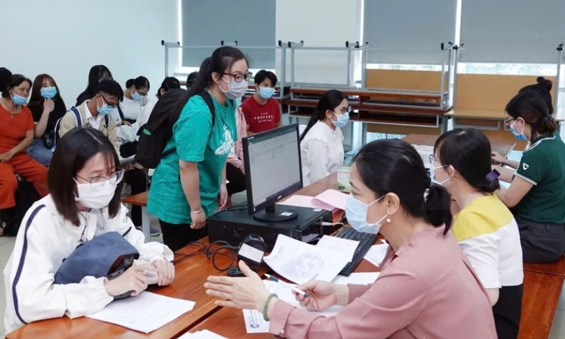 Dự kiến học sinh, sinh vi&ecirc;n kh&oacute; khăn được vay đến 8 triệu đồng/th&aacute;ng
