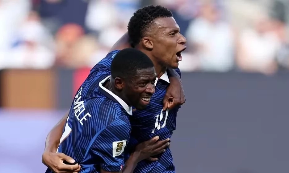 Mbapp&eacute; lập c&uacute; đ&uacute;p, tuyển Ph&aacute;p dễ d&agrave;ng ghi t&ecirc;n v&agrave;o v&ograve;ng 1/8