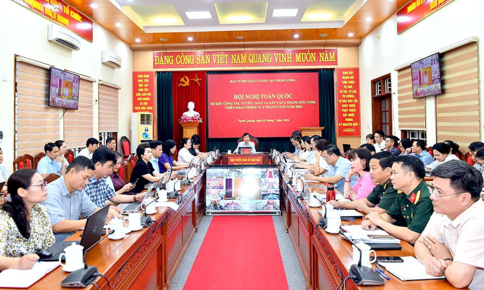 Tạo niềm tin, đồng thuận của Nh&acirc;n d&acirc;n, khơi dậy động lực ph&aacute;t triển đất nước