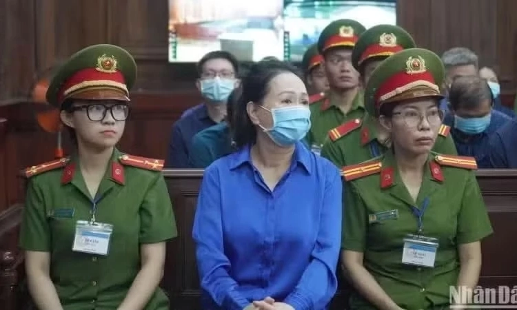 Thu hồi hơn 6 ngh&igrave;n tỷ đồng từ c&aacute;c vụ &aacute;n tham nhũng, kinh tế