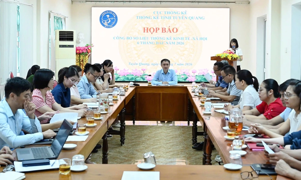C&ocirc;ng bố số liệu thống k&ecirc; ph&aacute;t triển kinh tế - x&atilde; hội 6 th&aacute;ng đầu năm 2026